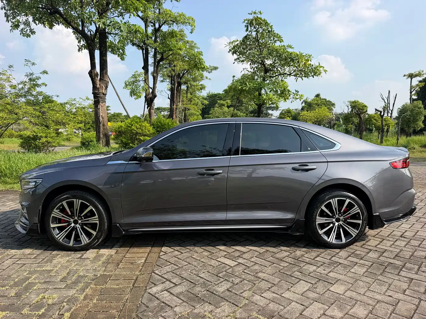 Фото 30 - Geely Preface