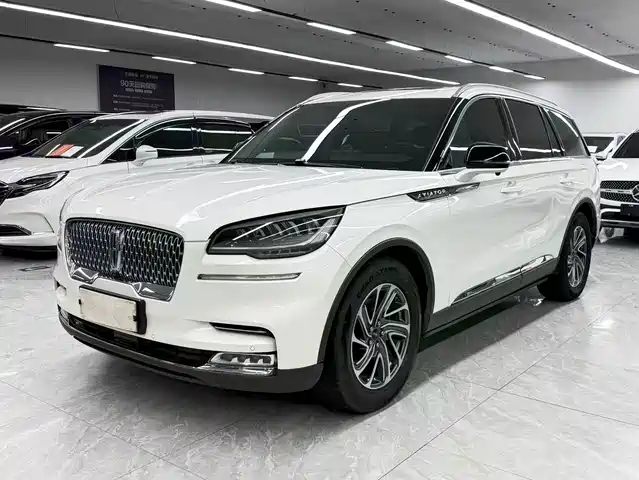 Lincoln Aviator 2020 3.0T V6 4WD Premium Edition — фото 1