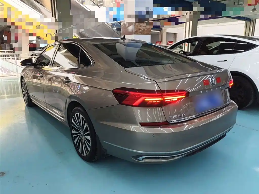 Volkswagen Passat 2019 Model 330TSI Luxury Edition China V фото 5