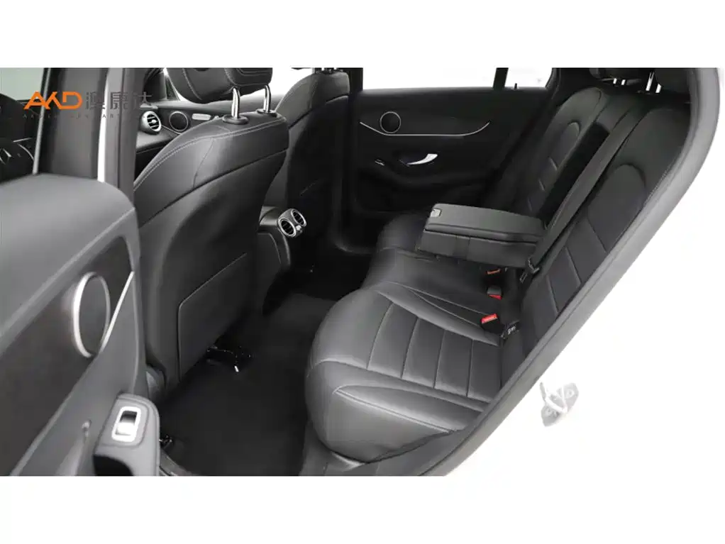 Mercedes-Benz GLC Coupe 2020 GLC 300 4MATIC Coupe SUV фото 7