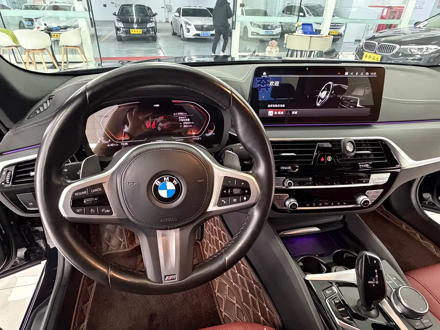 BMW 5 Series 2022 530Li Leading M Sport Package фото 10