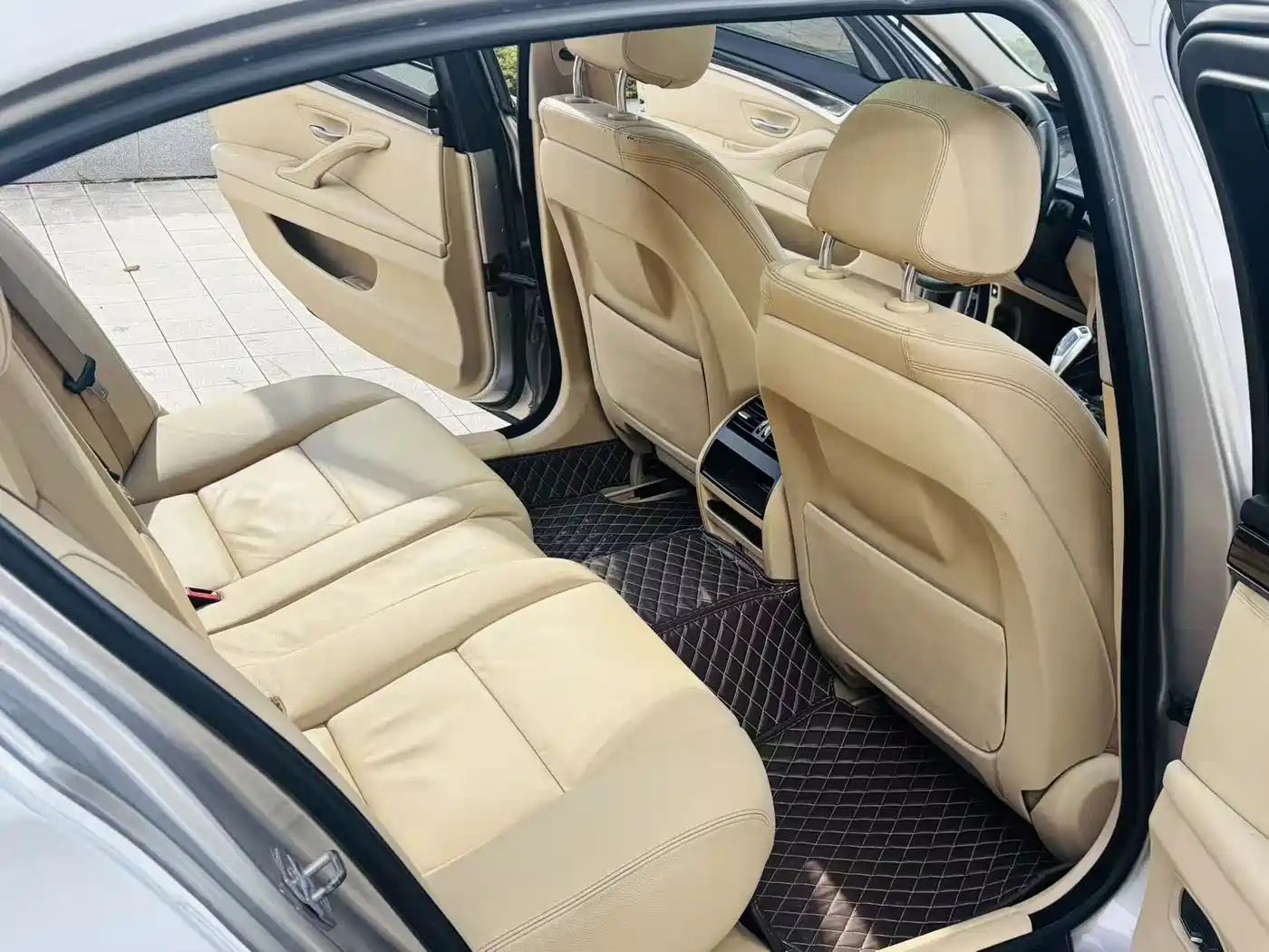 BMW 5 Series 2014 525Li Luxury Design Package фото 23