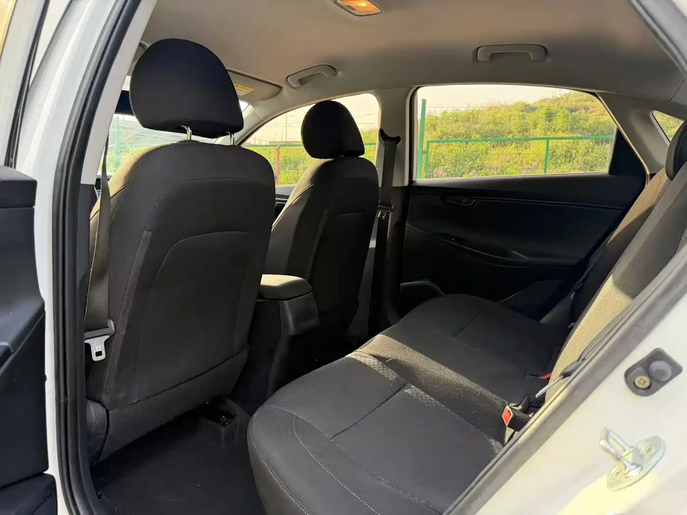 Hyundai Elantra 2018 1.6L Automatic Pleasing Edition GL China VI фото 8