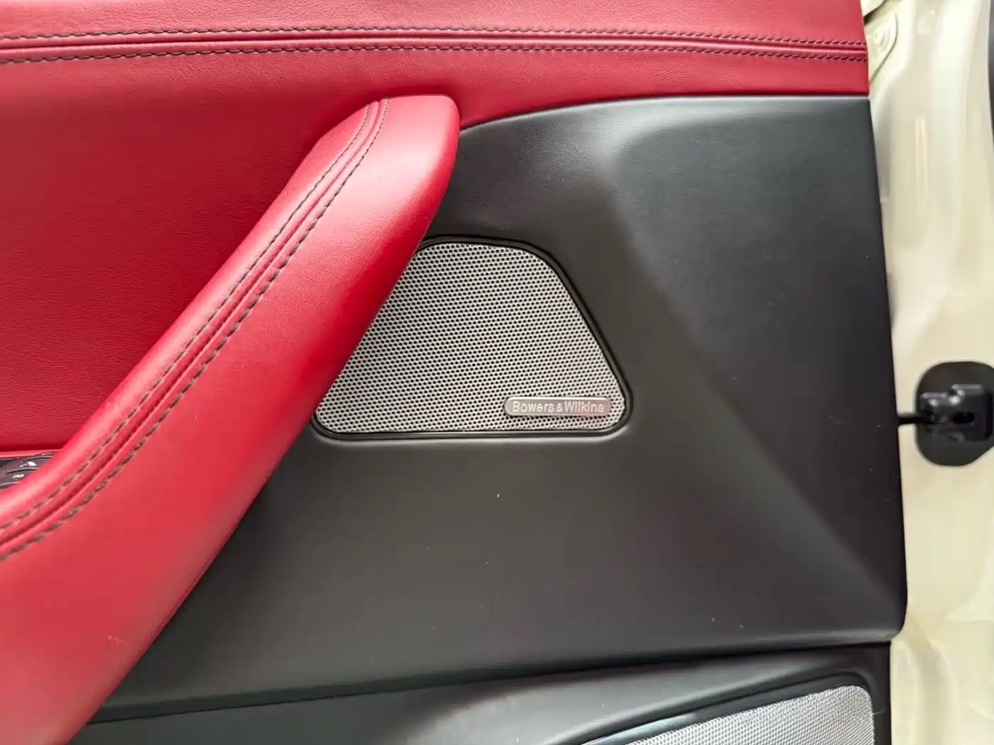 Maserati Levante 2018 3.0T Standard Edition фото 9