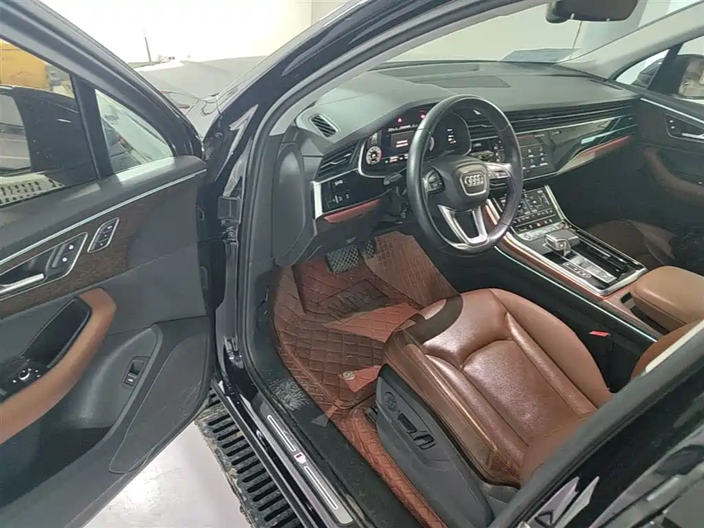 Audi Q7 2021 55 TFSI quattro S line Sport фото 23