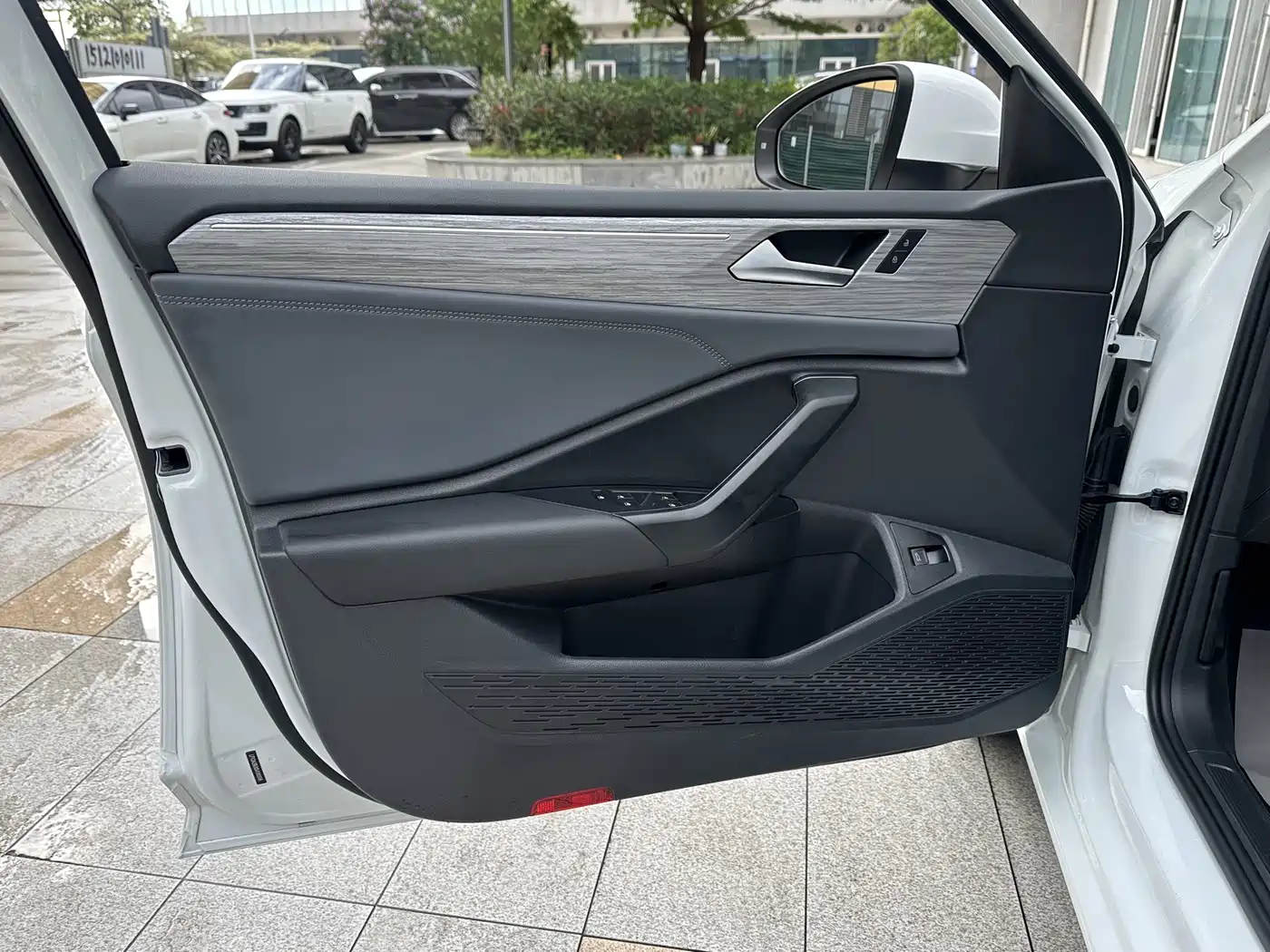 Volkswagen Sagitar 2025 Model Second Facelift 300TSI DSG Transcend Edition фото 20