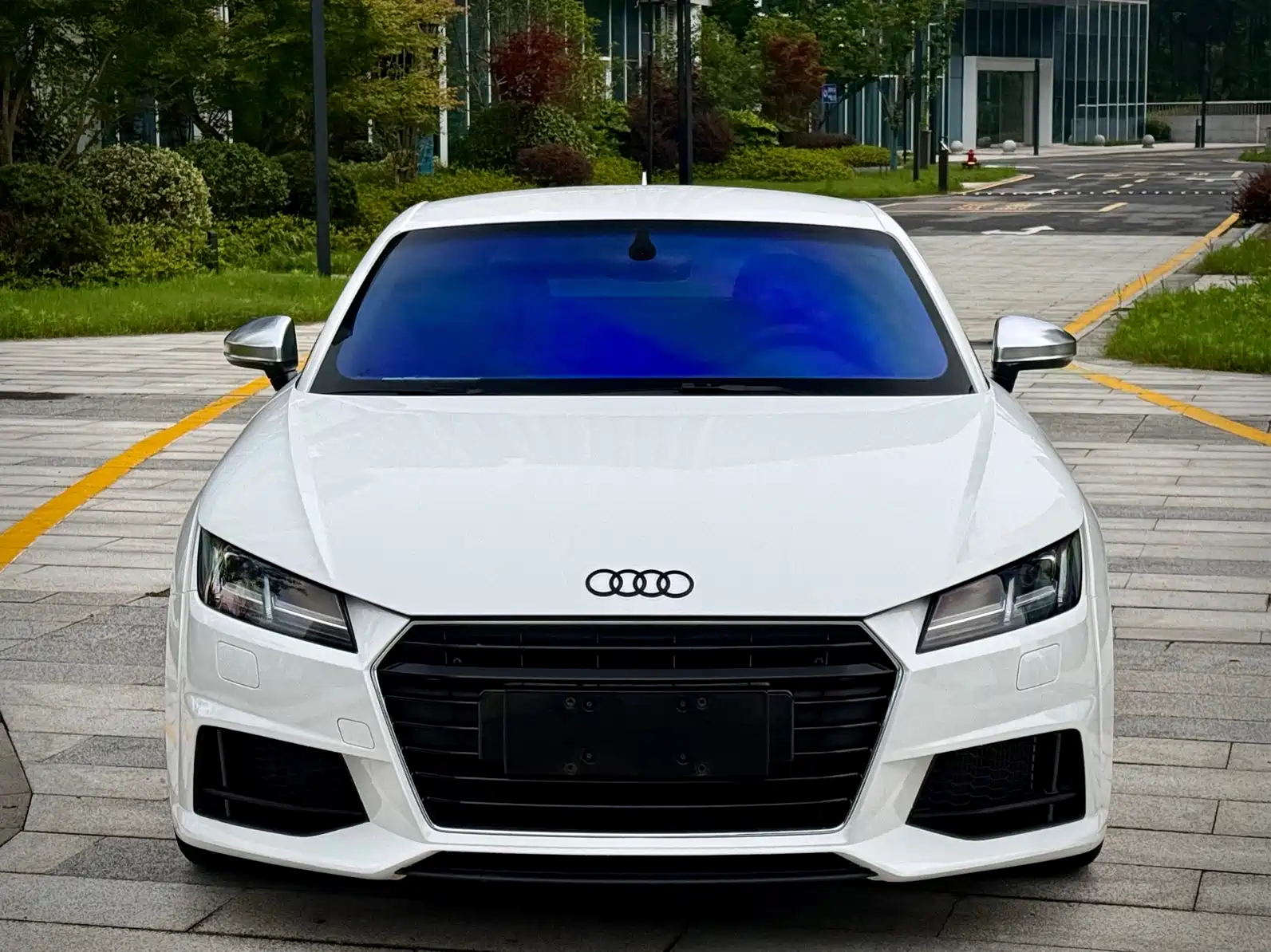 Фото 2 - Audi TT