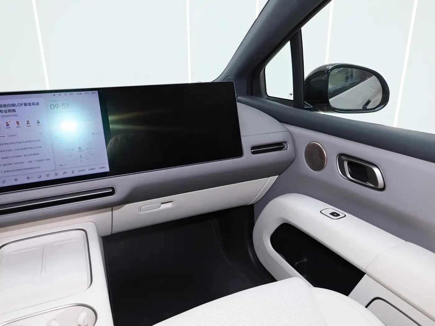 Фото 27 - Li Auto i6
