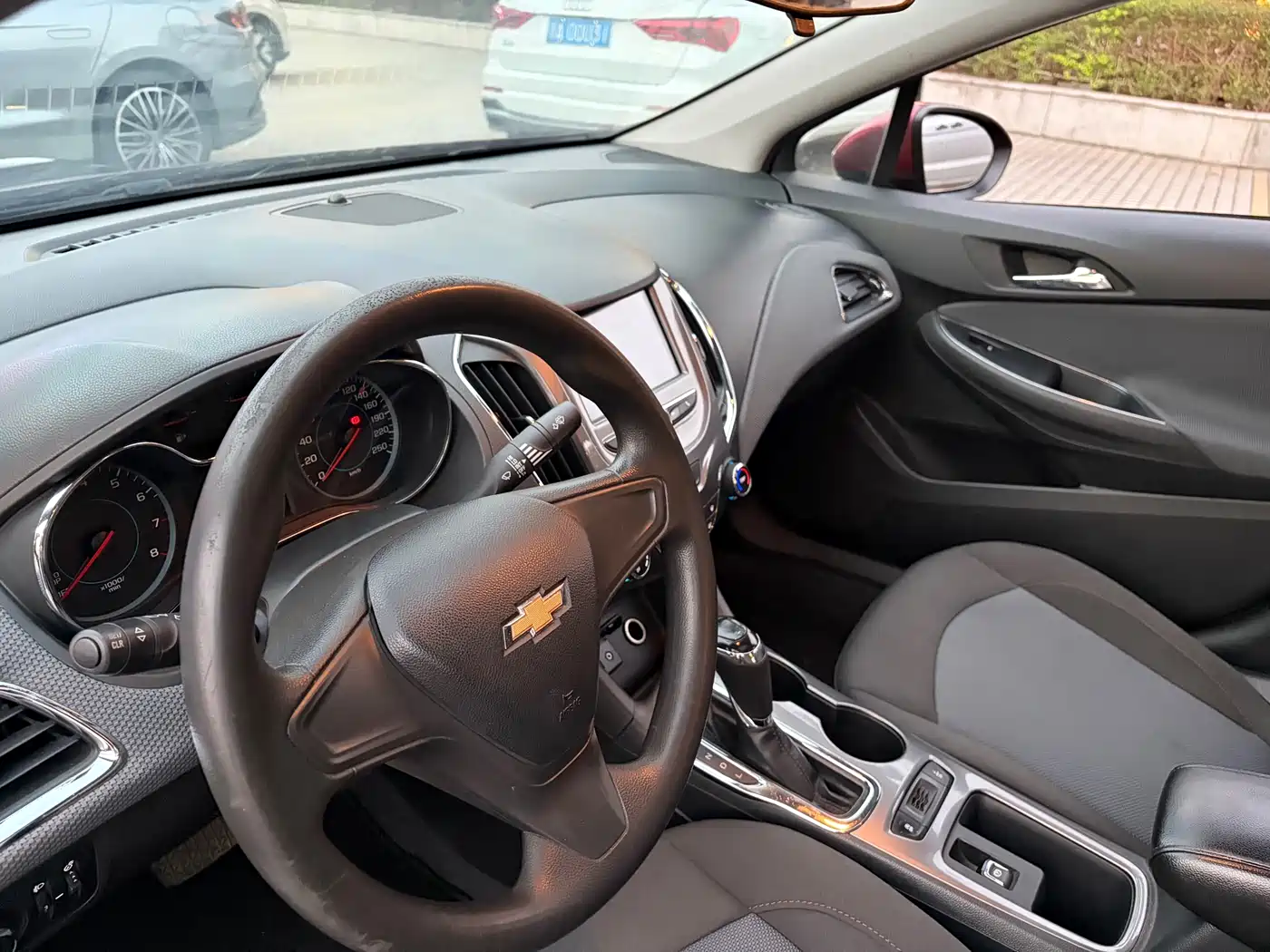 Chevrolet Cruze 2017 1.5L Automatic Pioneer Sunroof фото 11