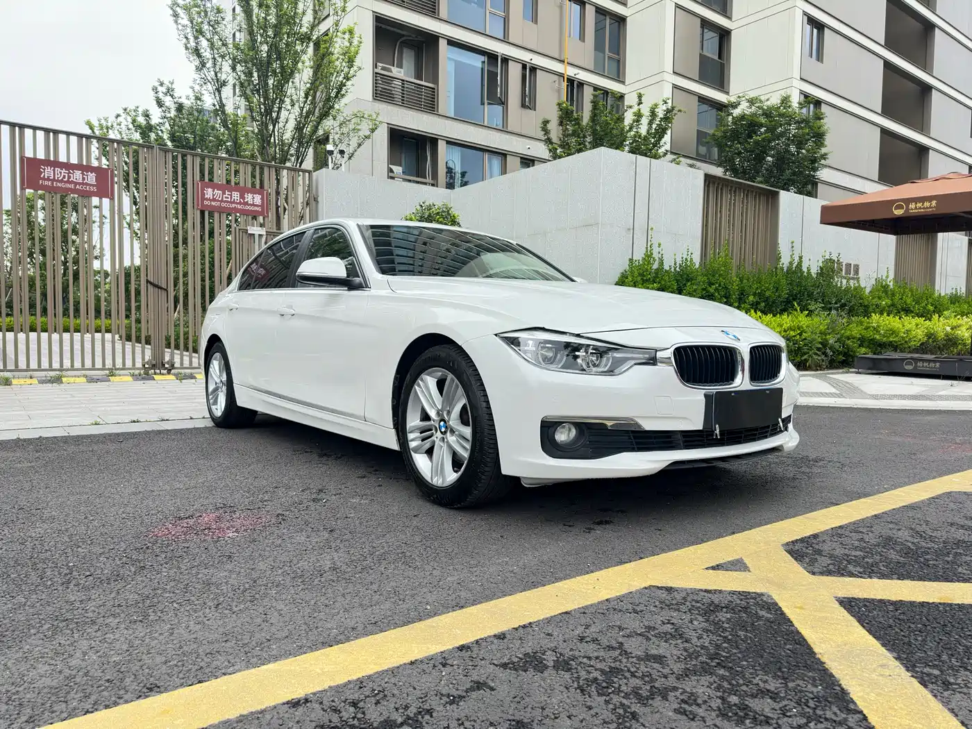 BMW 3 Series 2016 320Li Fashion Model фото 3