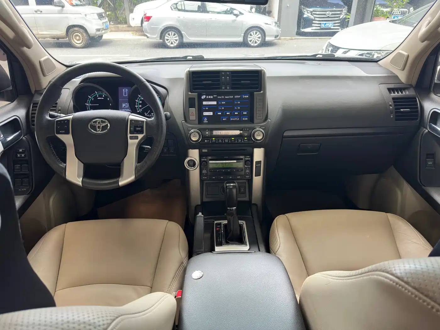 Toyota Prado 2010 4.0L Automatic TX-L NAVI фото 12