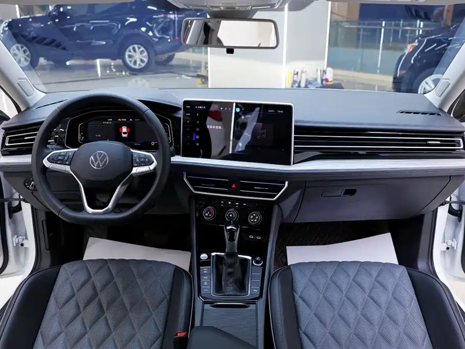 Volkswagen Sagitar 2025 Facelift 300TSI DSG Beyond Edition фото 18
