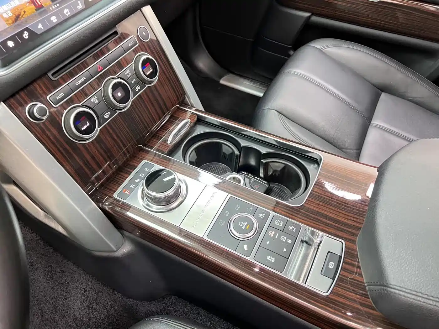 Land Rover Range Rover 2017 3.0 SC V6 Vogue фото 28