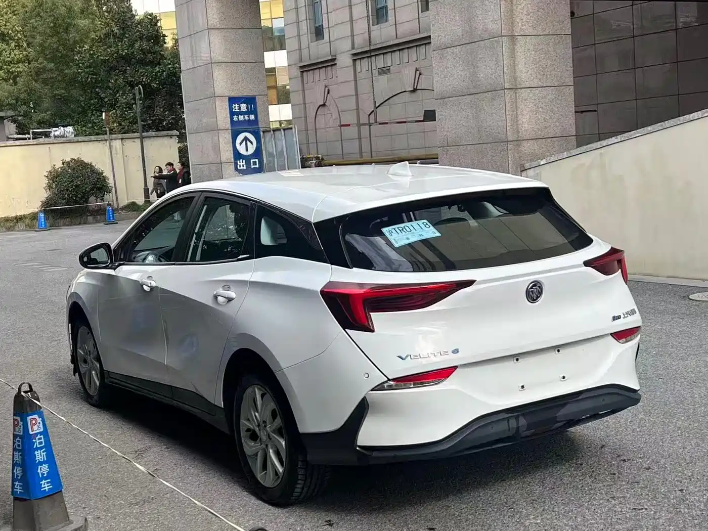 BUICK SLIGHTLY BLUE 6