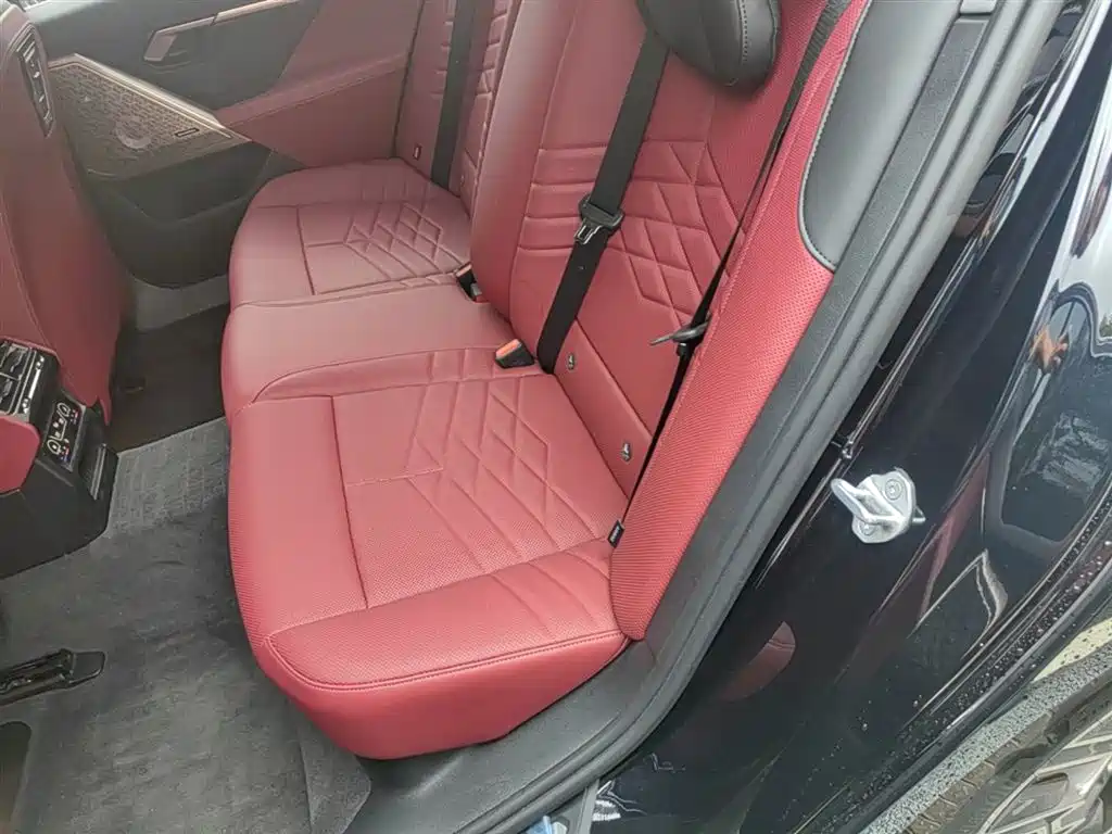 BMW 5 Series 2025 530Li Premium M Sport Package фото 17