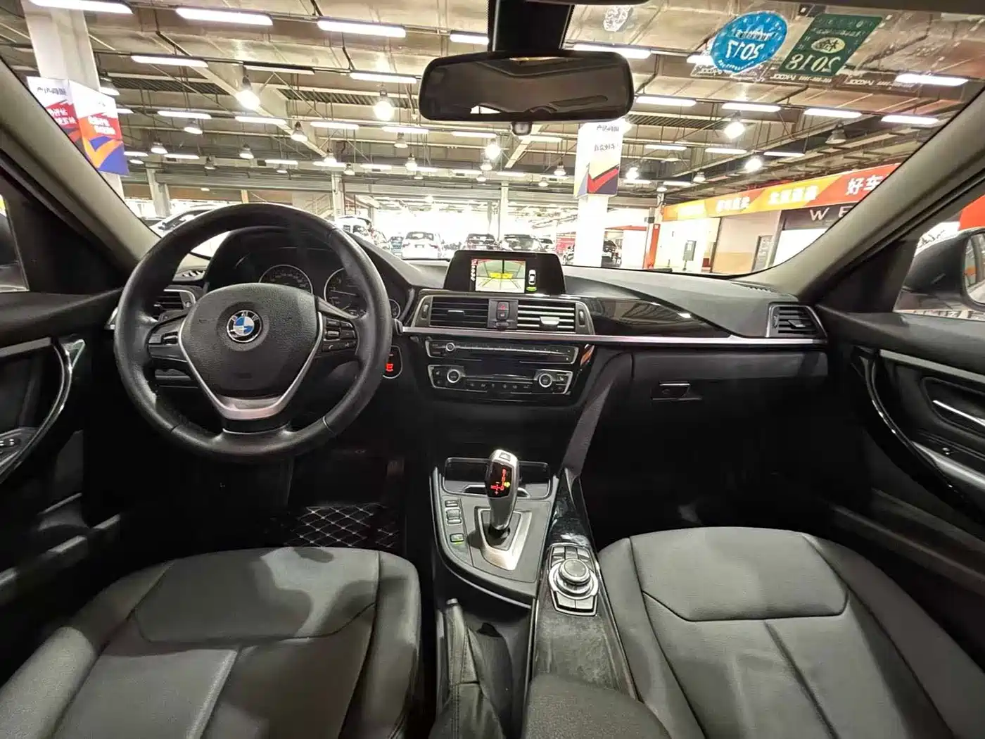 BMW 3 Series 2016 320Li Fashion Model фото 19