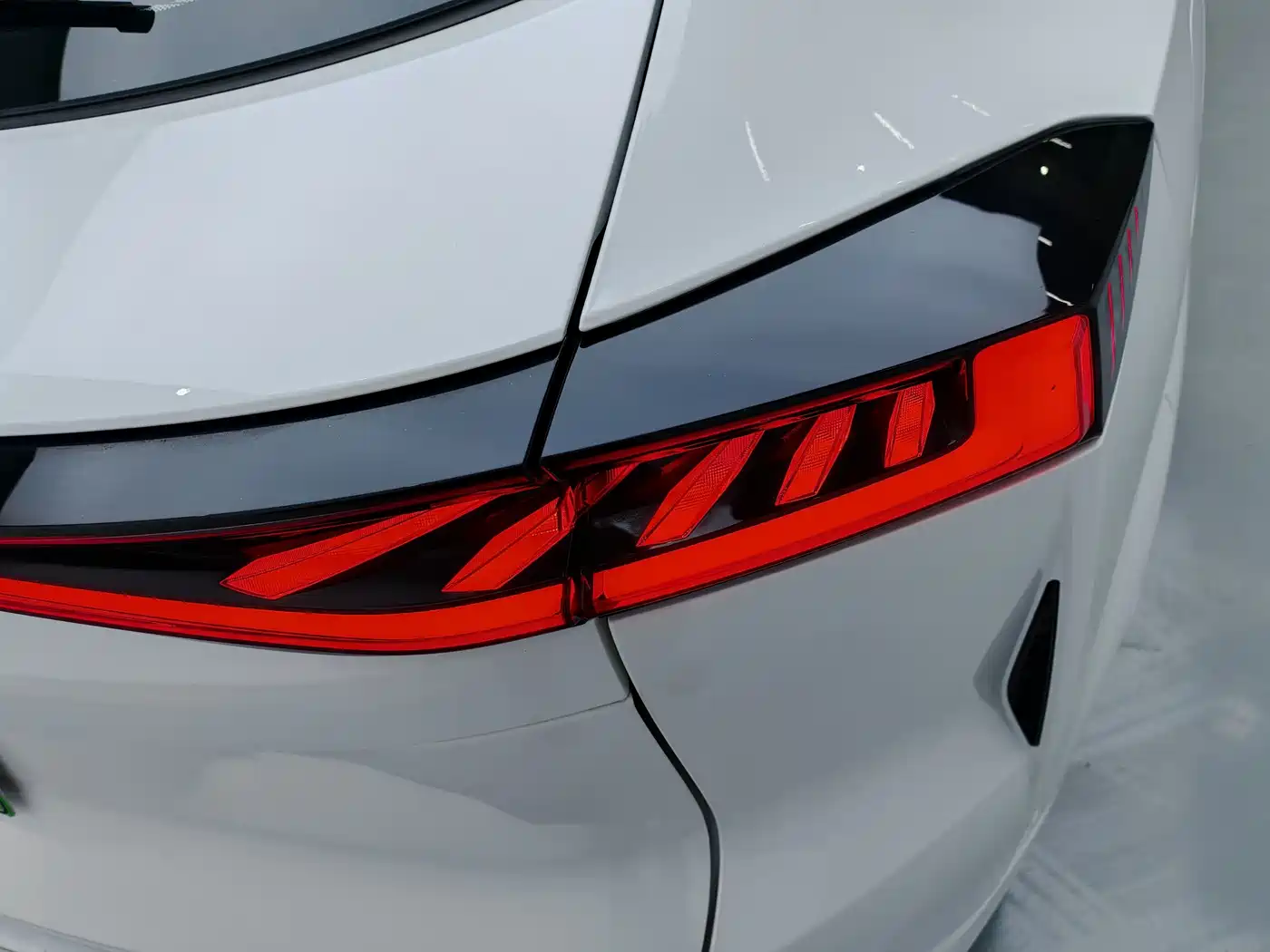 CHANGAN UNI Z NEW ENERGY