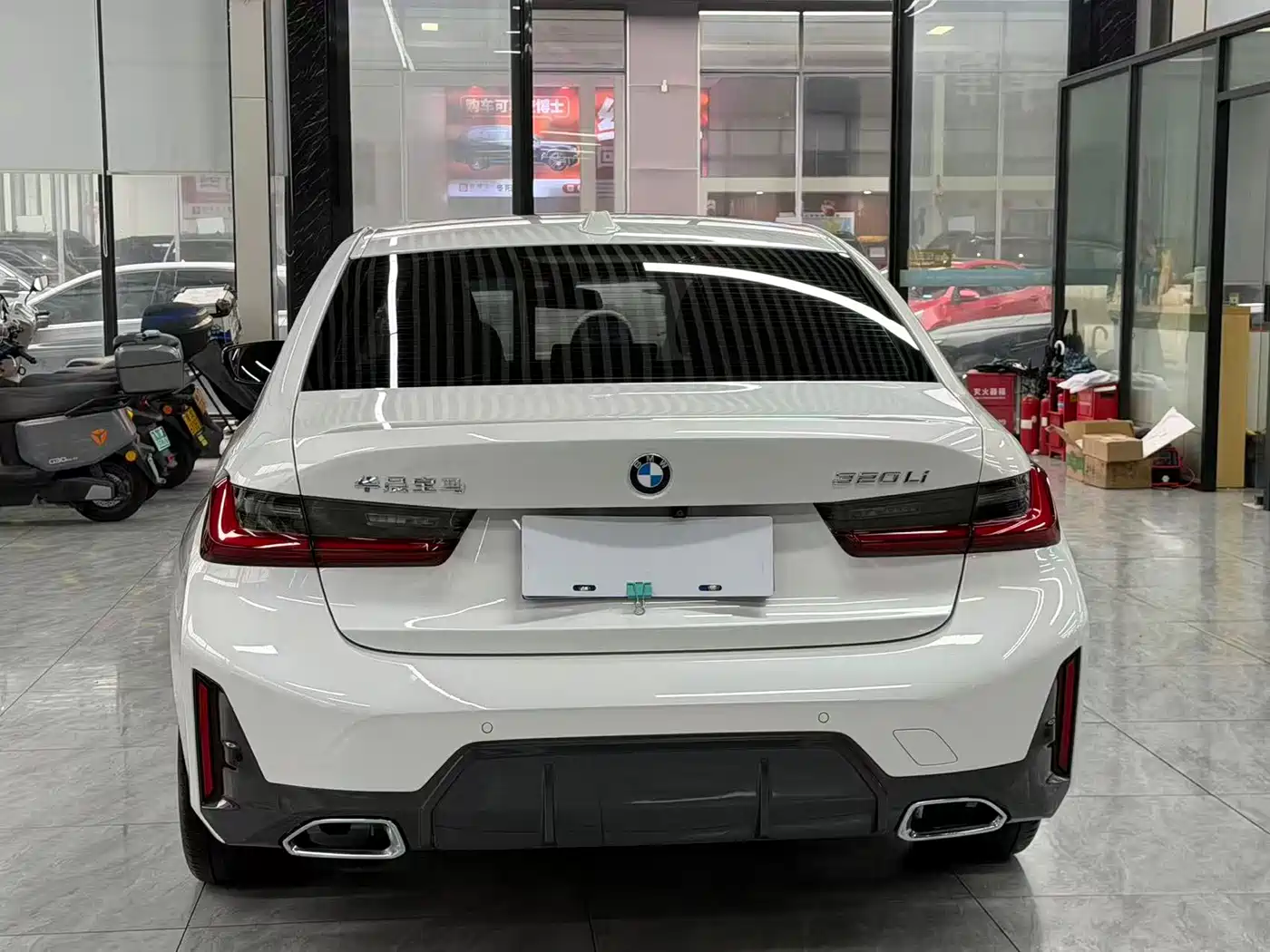 BMW 3-SERIES