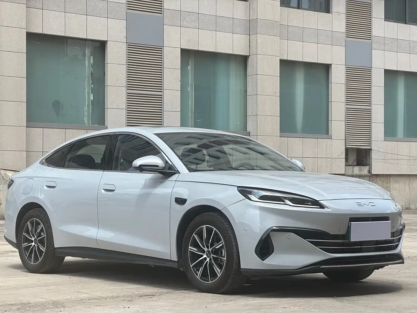 BYD Seal 06 New Energy 2026 DM-i Ultra Edition 210KM Premium фото 3