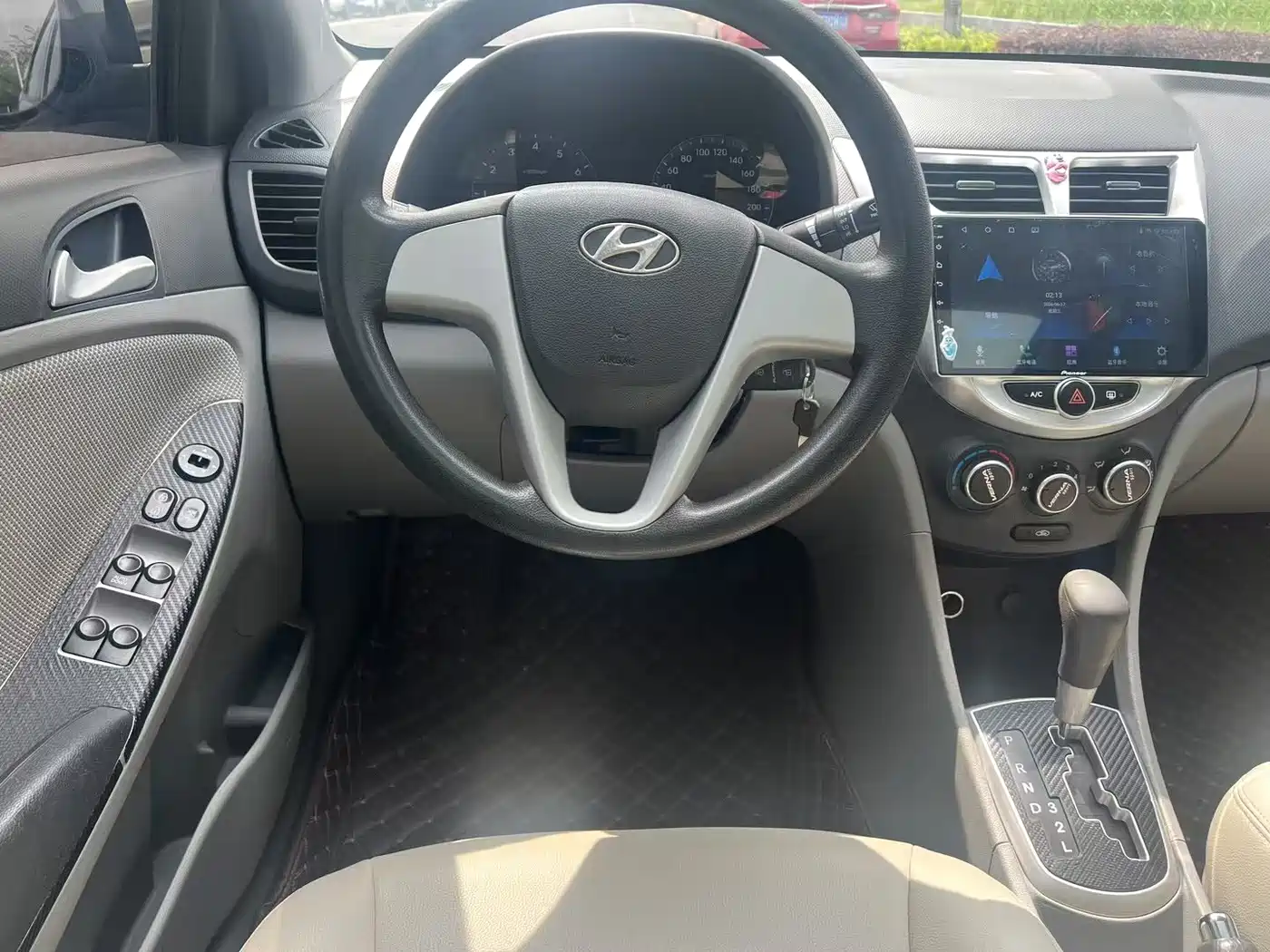 Hyundai Verna 2010 2010 Sedan 1.4L Automatic Luxury GLS