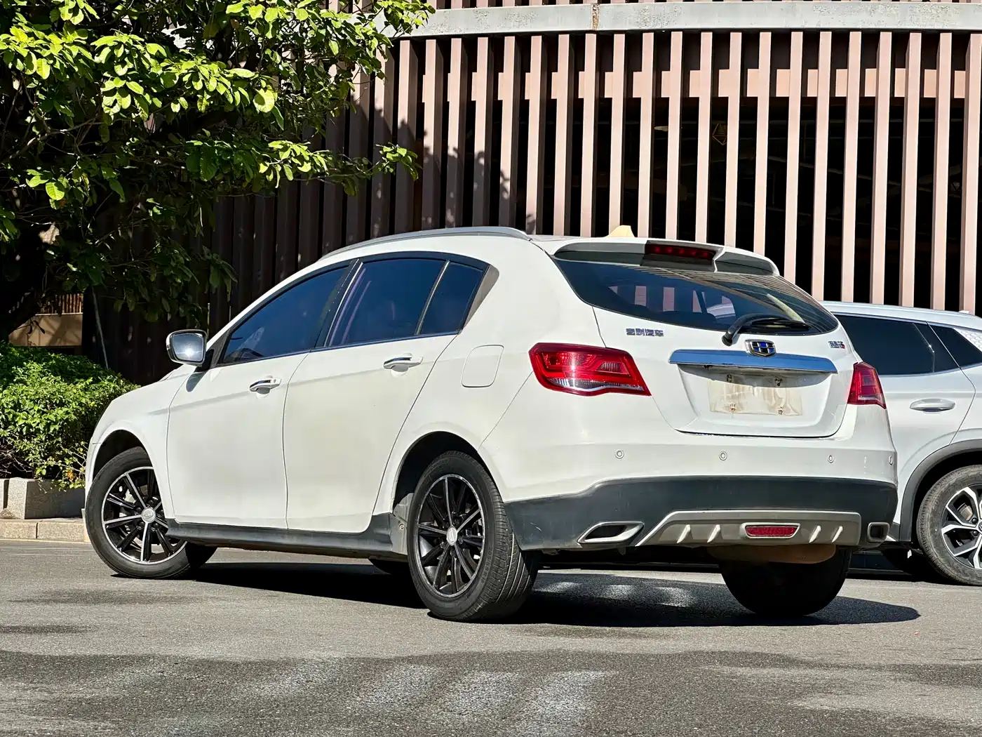 GEELY AUTOMOBILE EMGRAND