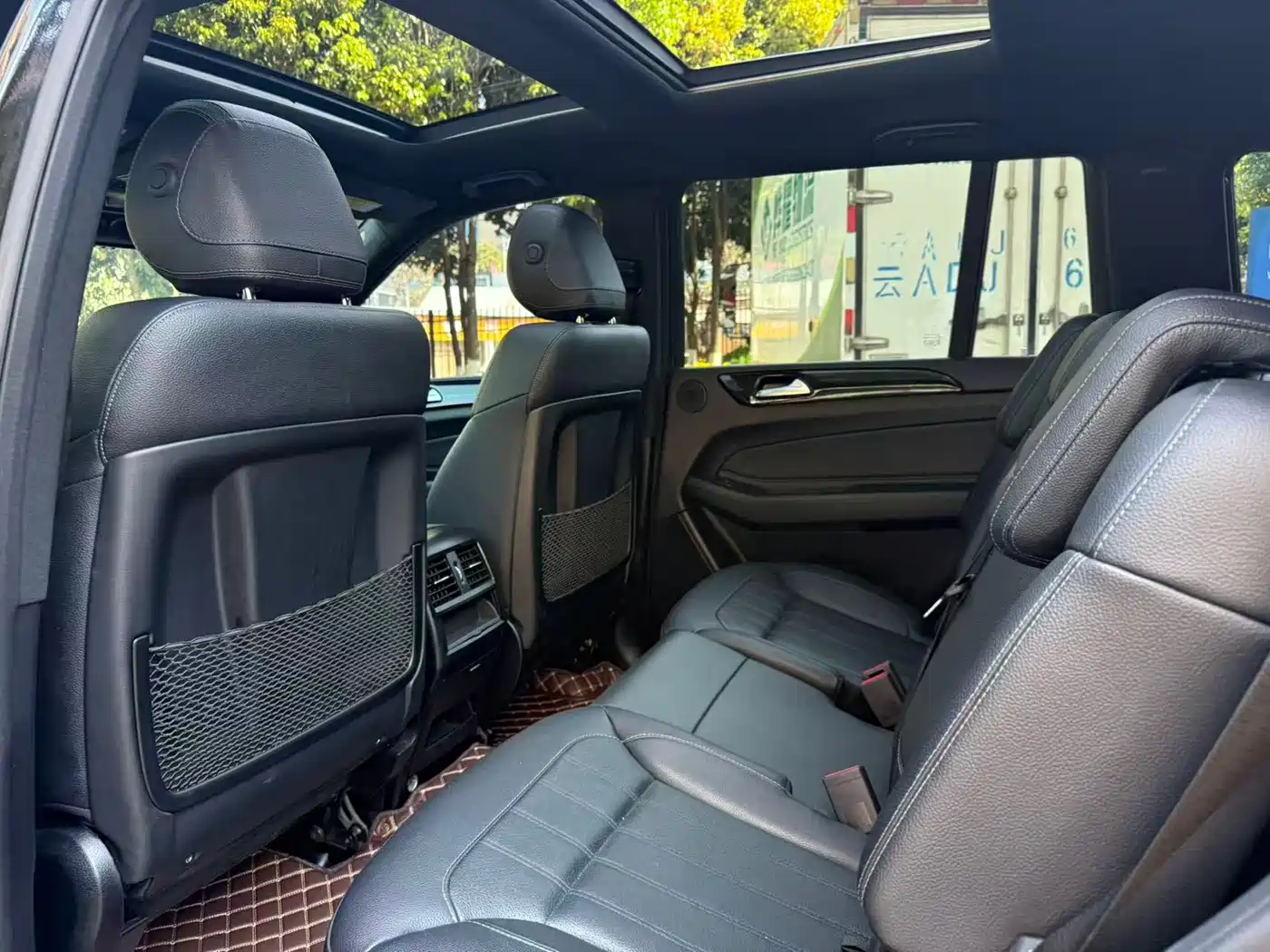 Mercedes-Benz GLS 2017 GLS 400 4MATIC Luxury фото 24