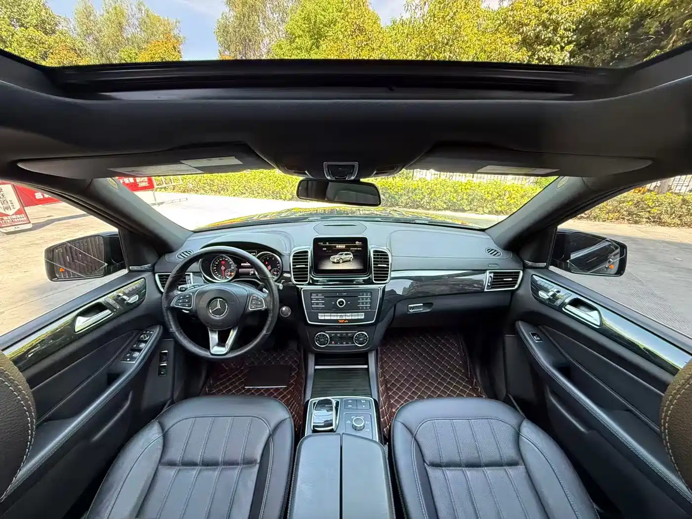 Mercedes-Benz GLS 2017 GLS 400 4MATIC Luxury фото 9
