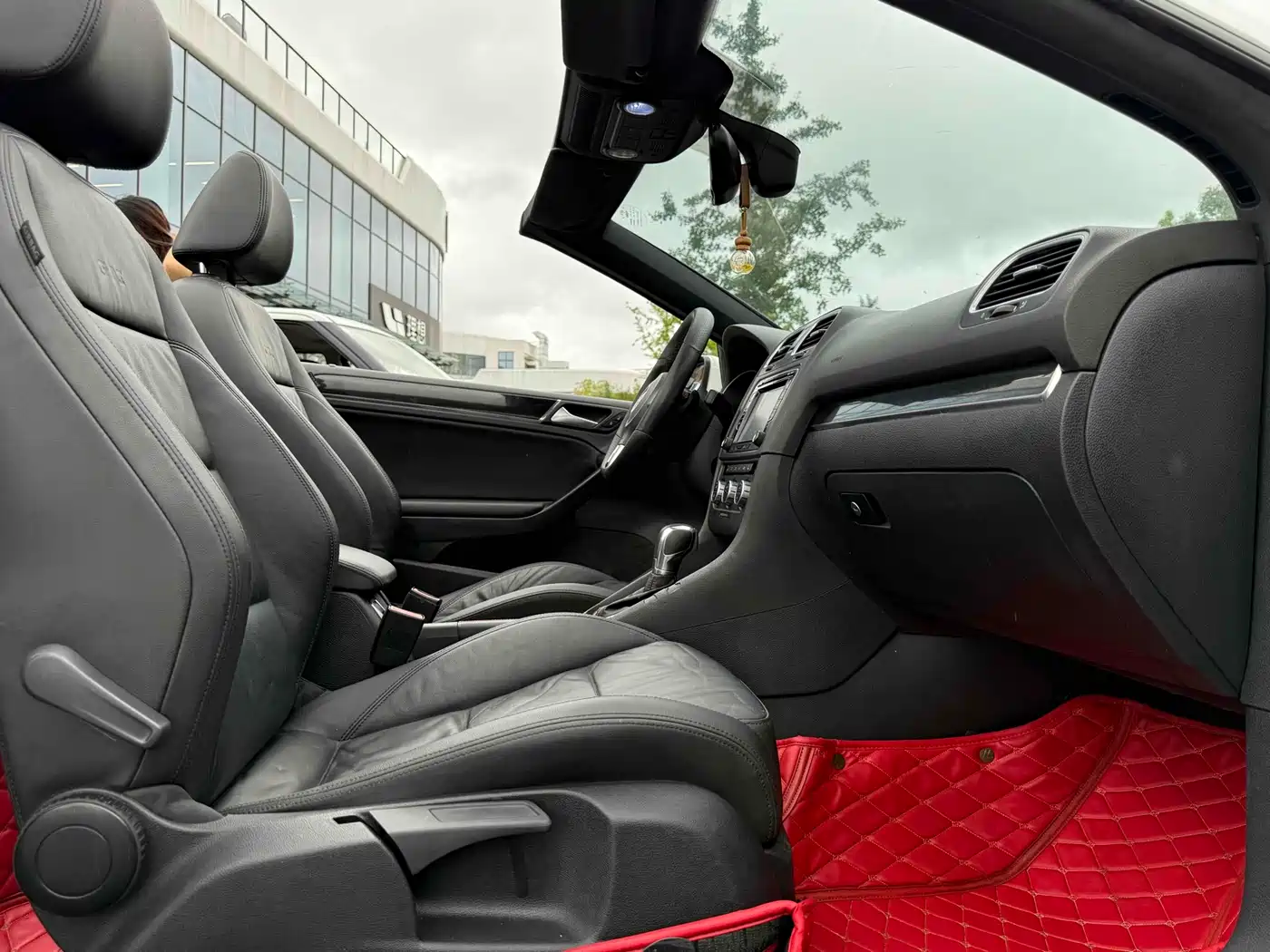 Volkswagen Golf (Import) 2013 2.0TSI GTI Convertible фото 5