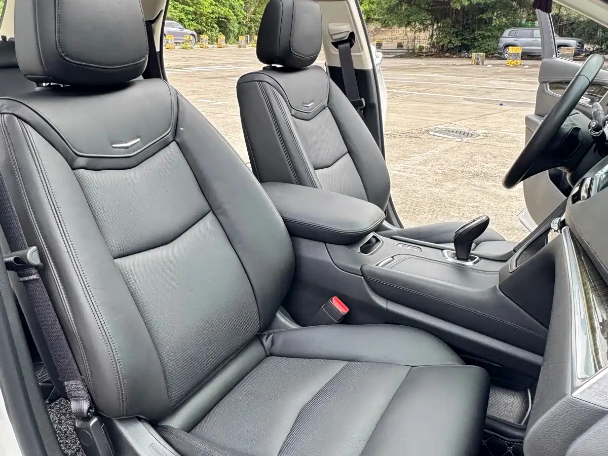 Cadillac XT5 2016 28T AWD Luxury Model фото 11