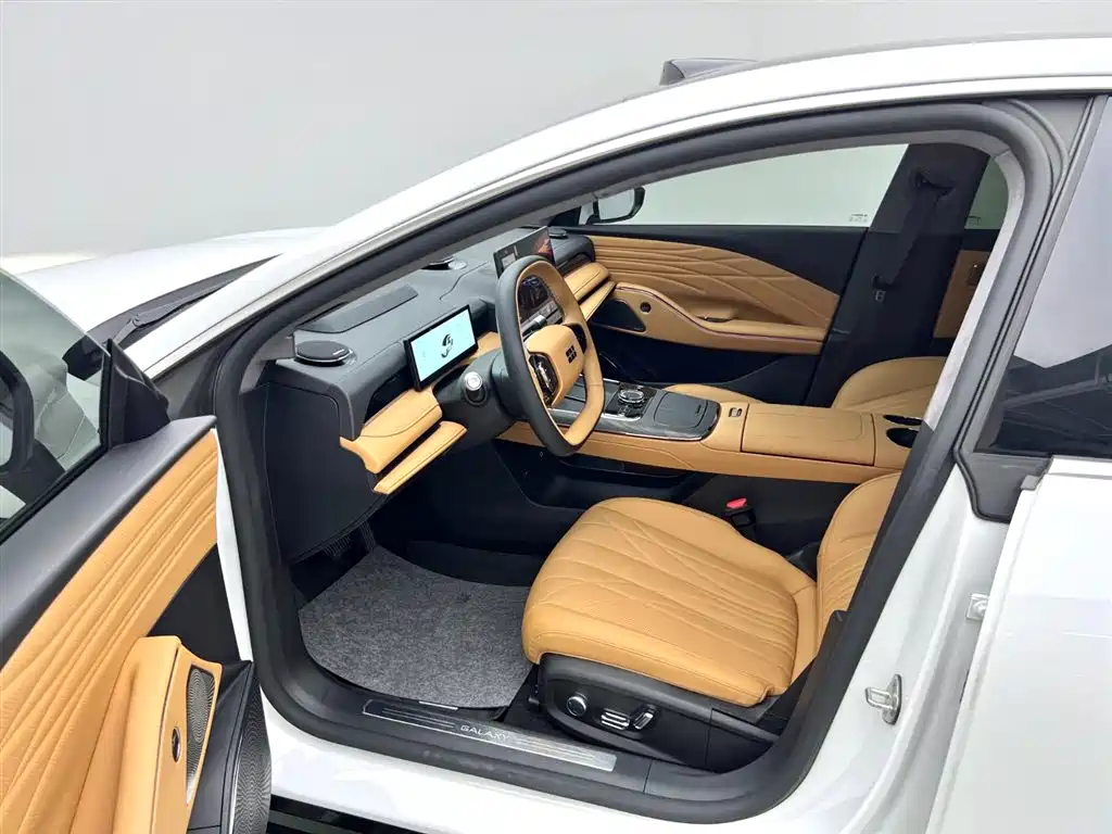 Geely Galaxy Galaxy Xingyao 8 2025 130km EM-P Starship Edition фото 11