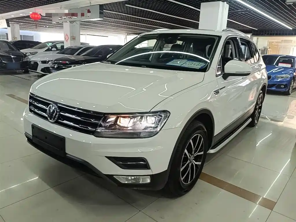 Volkswagen Tiguan L 2018 Facelift 330TSI Automatic 2WD Luxury Edition