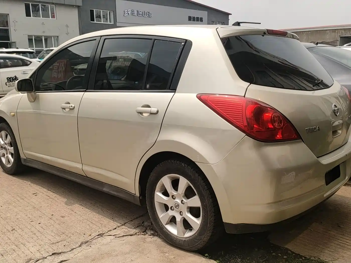 Nissan Tiida 2006 2006 Model 1.6G AT