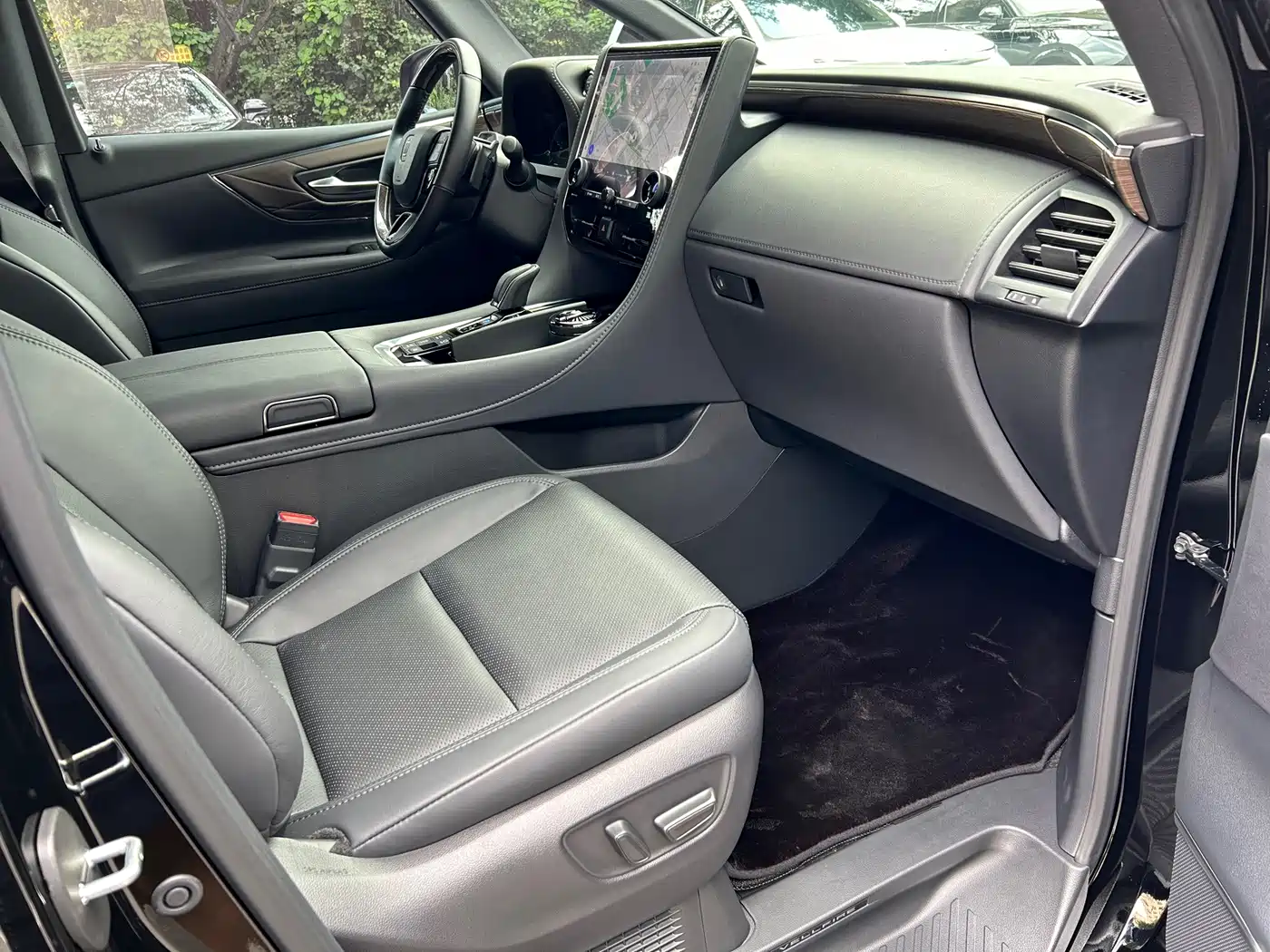 Toyota Vellfire 2025 2024 Crown Hybrid 2.5L Executive Premium Edition