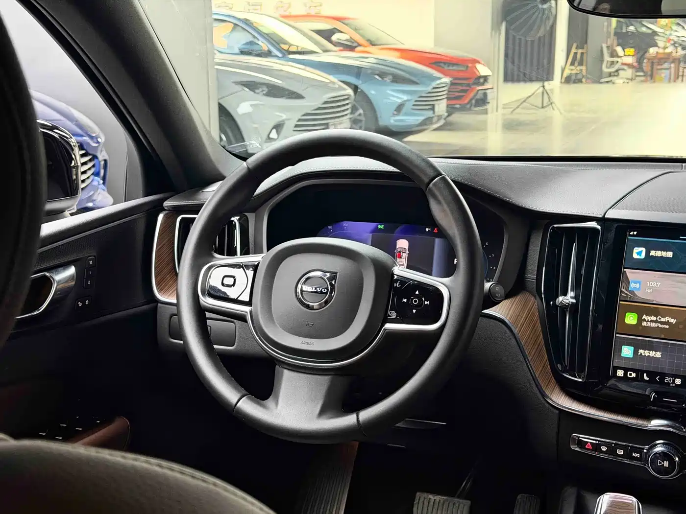 Volvo XC60 2025 2025 B5 AWD Smart Elite Luxury Edition