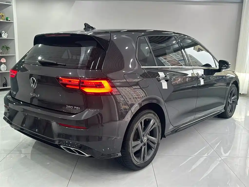 Volkswagen Golf 2023 Facelift 280TSI DSG R-Line Lite фото 6