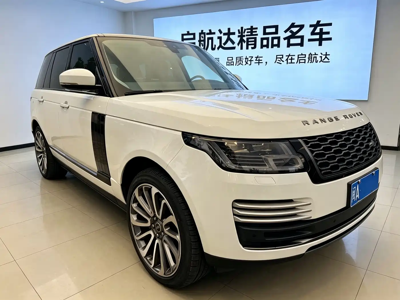 Land Rover Range Rover фото 3