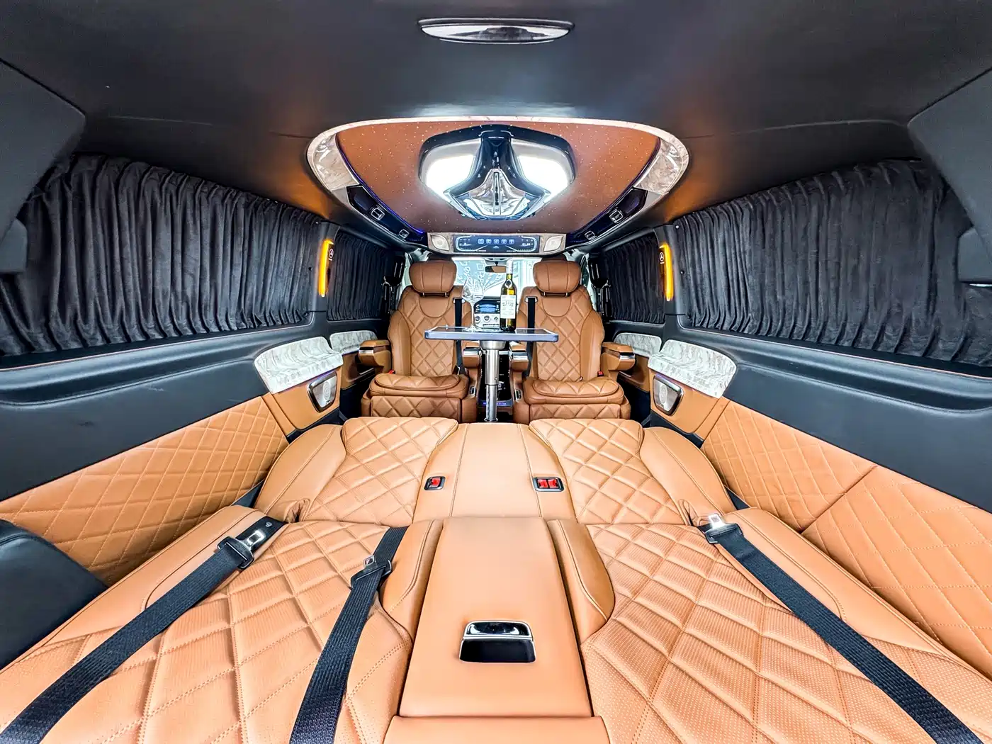 Mercedes-Benz Vito 2023 2.0T Business 7-Seater фото 28