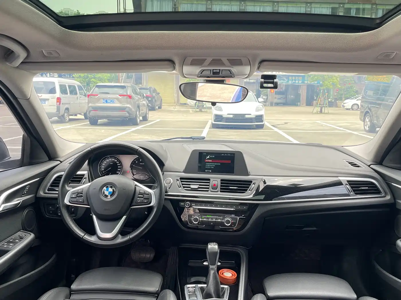 BMW 1 Series 2018 118i Sport Edition фото 21