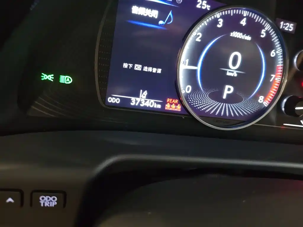 Lexus ES 2022 200 Excellence Edition фото 19