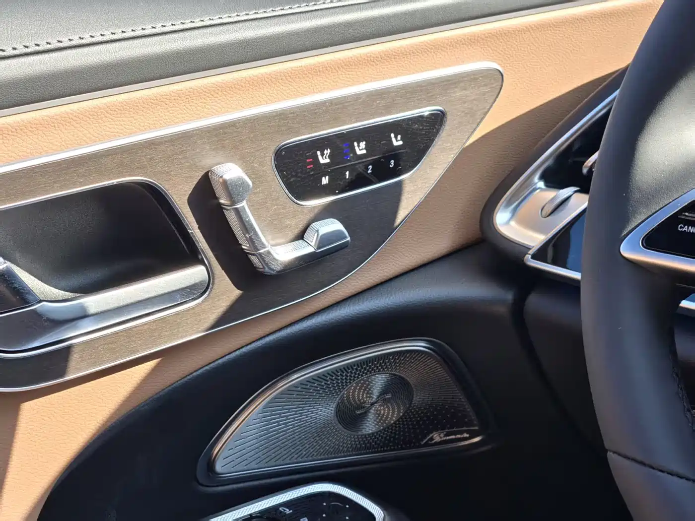 Mercedes-Benz E-Class 2026 E 300 L Luxury фото 13