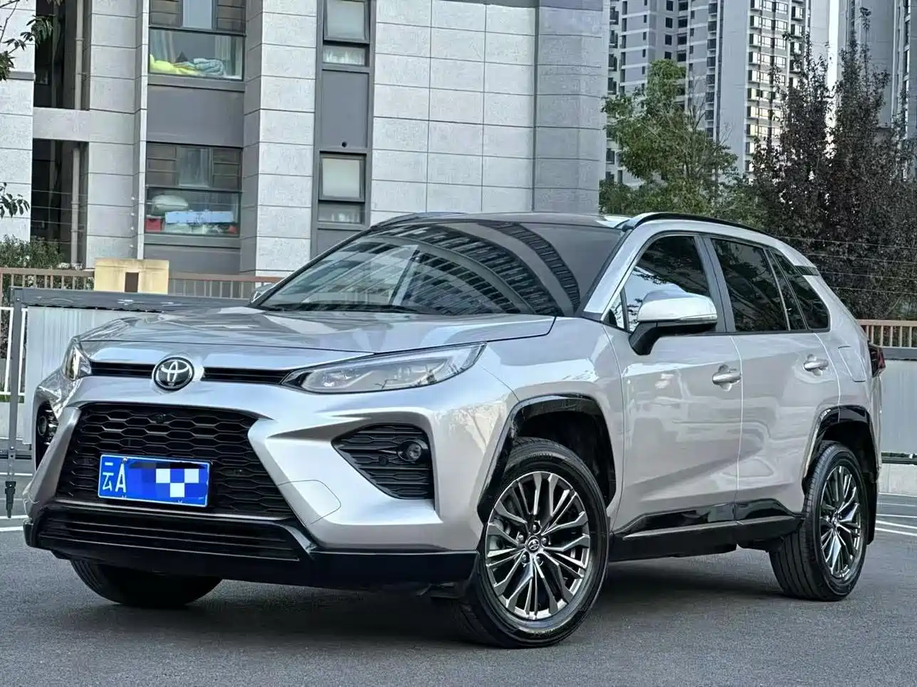 Toyota Wildlander 2025 2024 2.0L CVT 2WD Luxury PLUS Edition