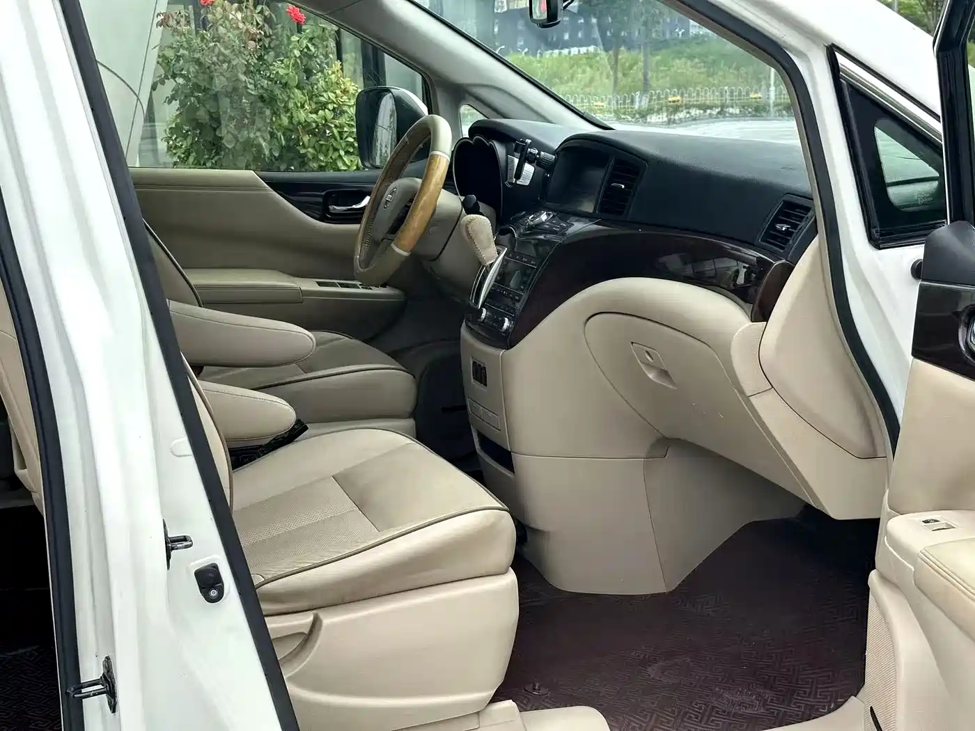Nissan Quest 2016 2015 3.5L SL