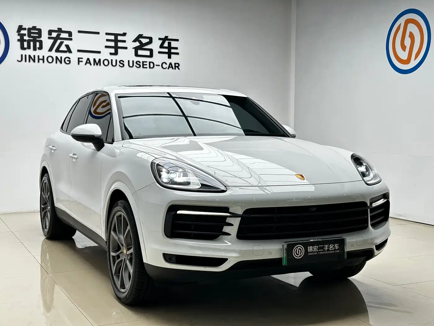 Porsche Cayenne New Energy 2023 Cayenne E-Hybrid 2.0T Platinum Edition фото 3