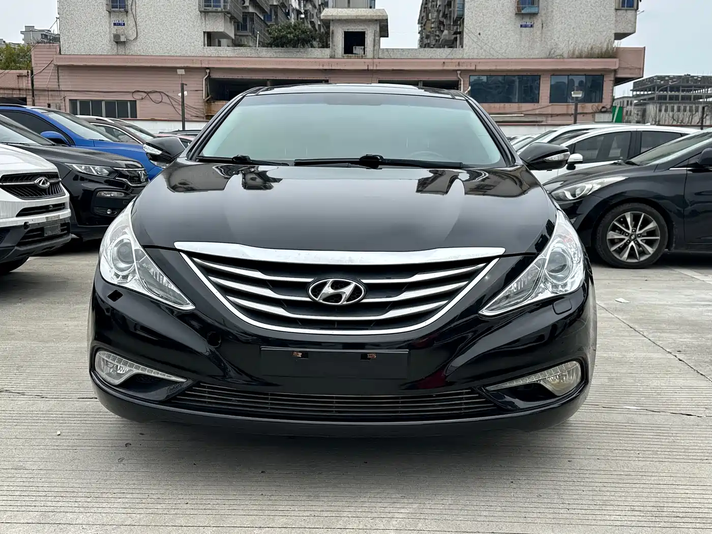 Hyundai Sonata 2014 2.4L Automatic Top Edition China IV фото 2