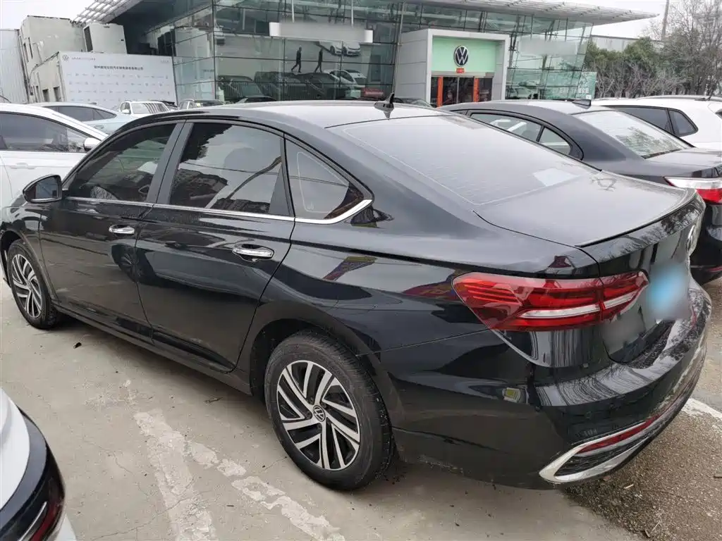 Volkswagen Lavida 2024 Model 300TSI DSG Starlight Leading Edition фото 23