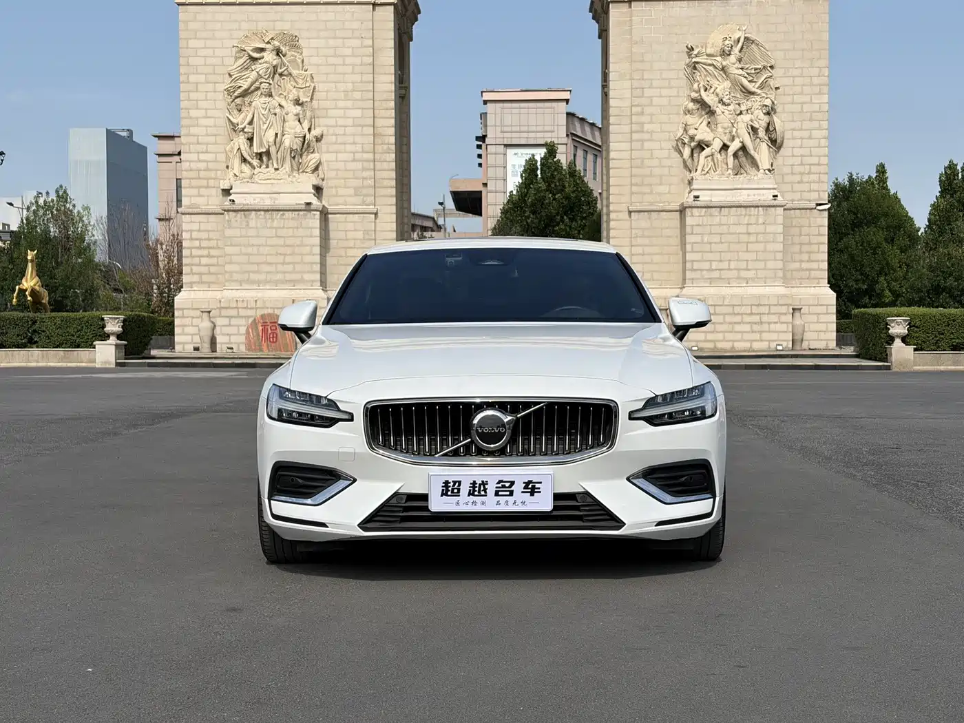 Volvo S60 2023 2023 B4 Smart Comfort Luxury Edition