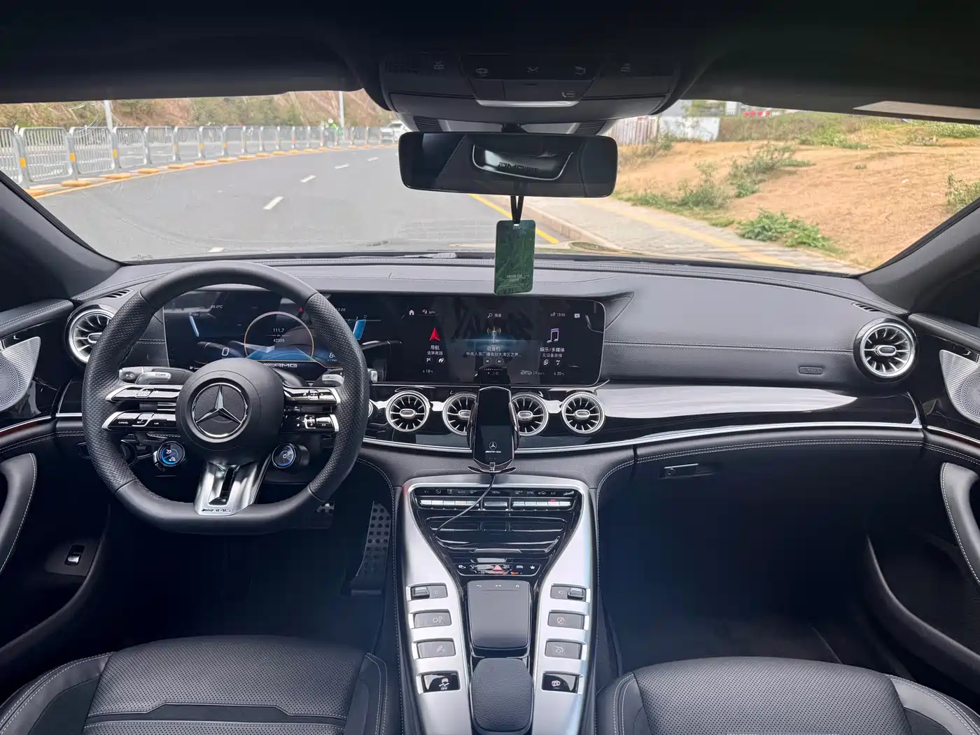Mercedes-Benz AMG GT 2023 AMG GT 50 4-Door Coupe фото 11