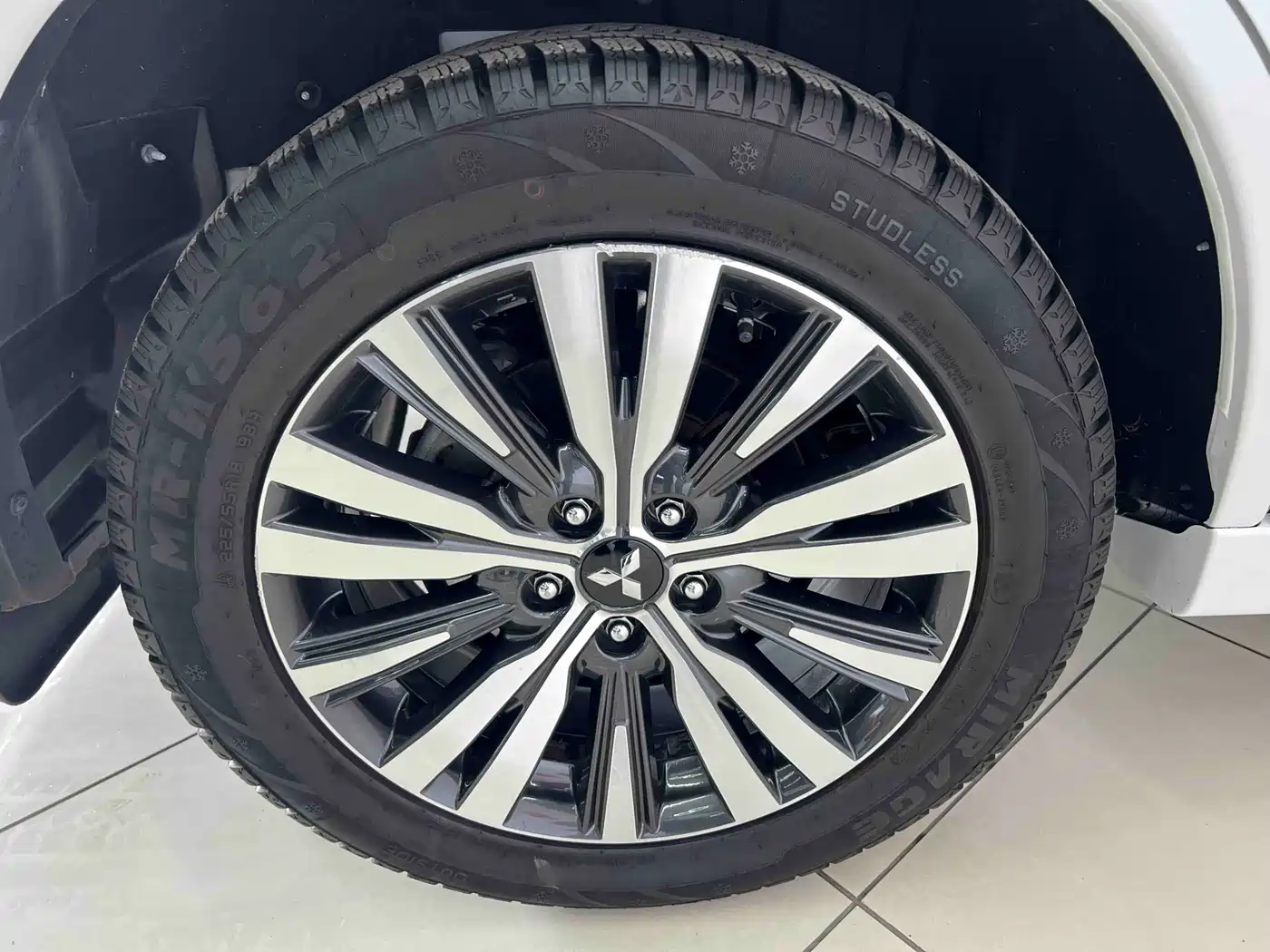 Mitsubishi Outlander 2021 Facelift 2.0L 2WD Comfort Edition 5-Seater фото 20