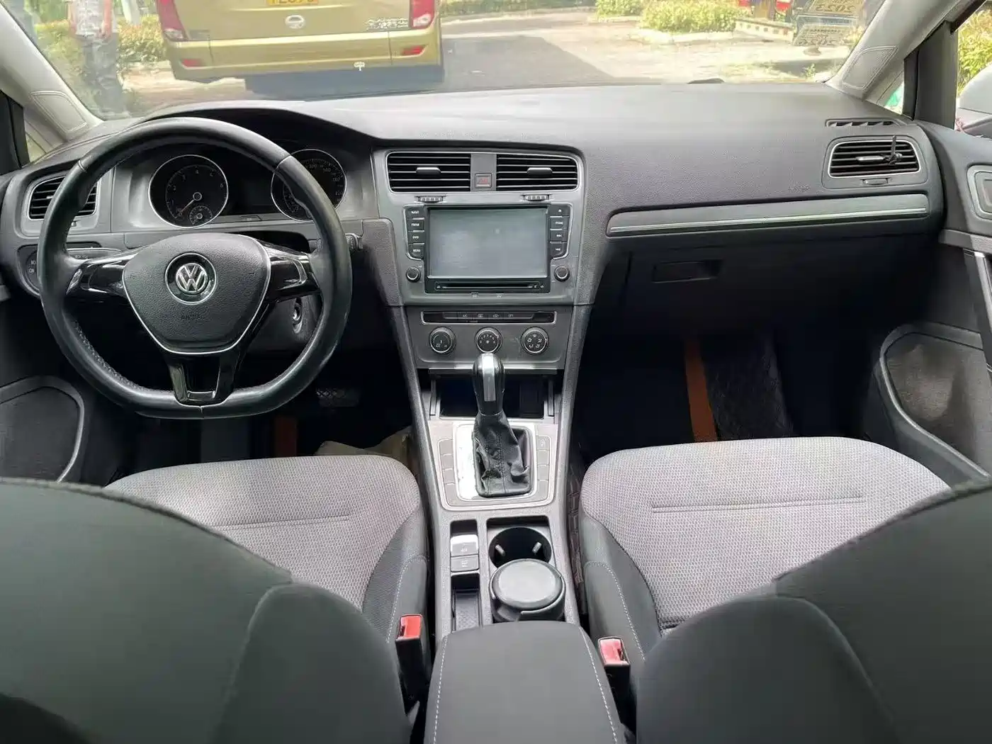 Volkswagen Golf 2015 1.4TSI Automatic Comfort фото 9