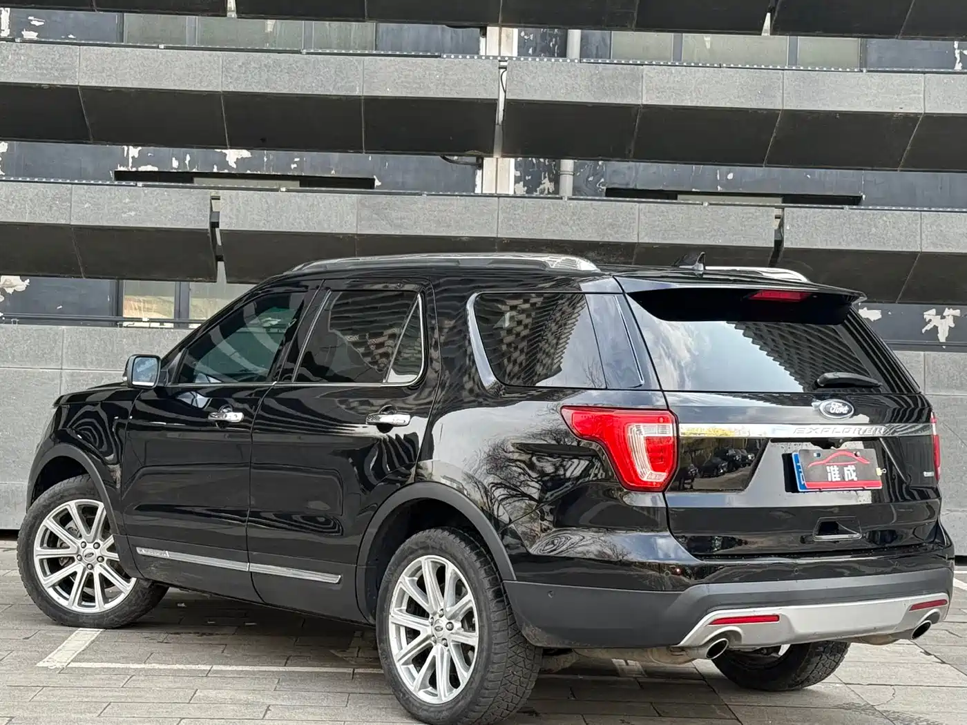 Ford Explorer (Import) 2018 2017 2.3T Elite Edition